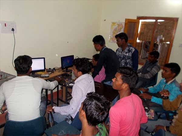 which NGOS provide Skills Training in Pune